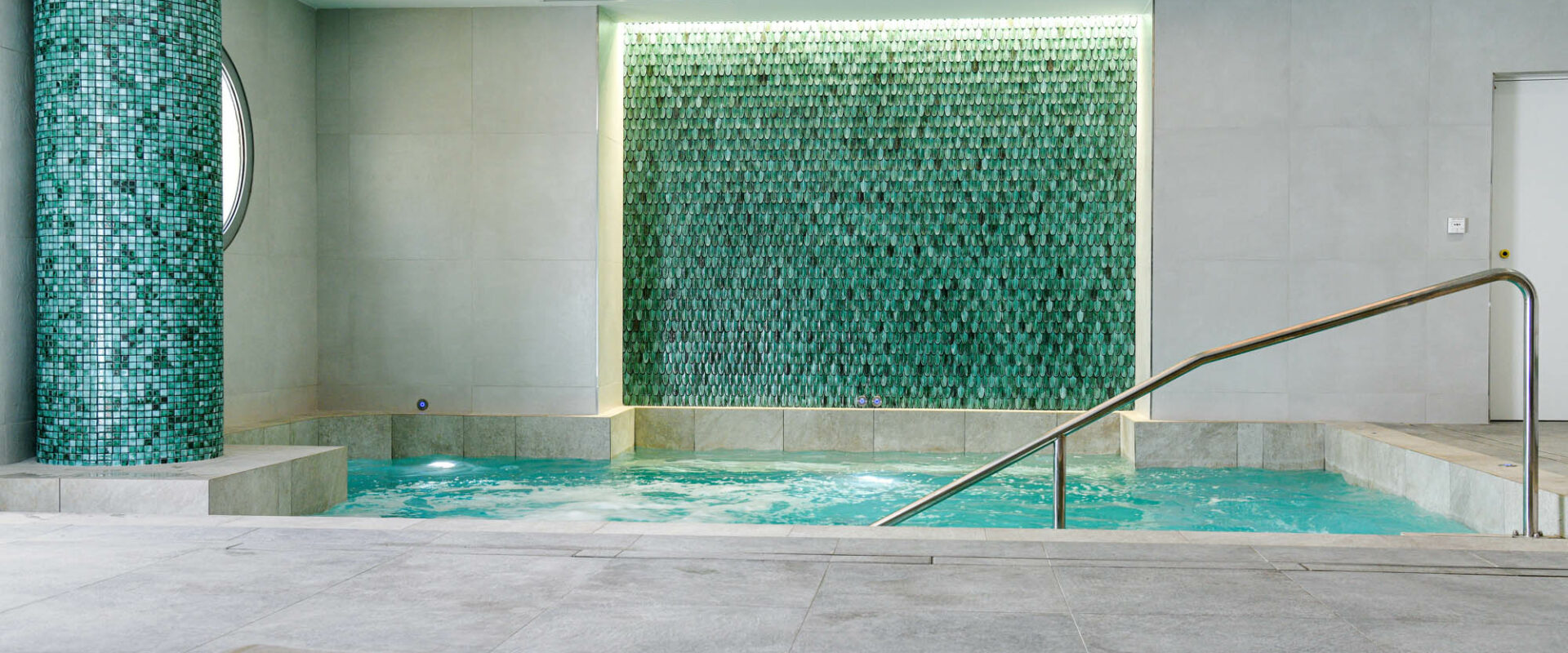 pullman-la-pleiade-montpellier-centre-piscine-interieure-spa-espace-bien-etre