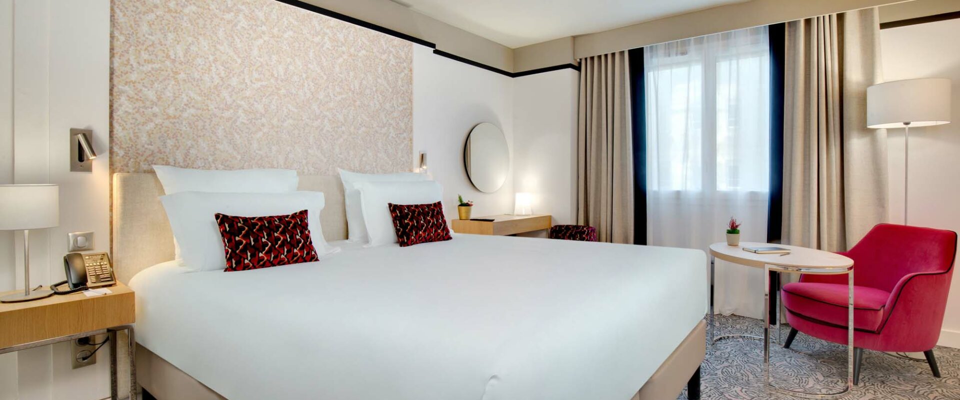Chambre-Superieure-Framboise-Pullman-LA-PLEIADE-Montpellier-Centre