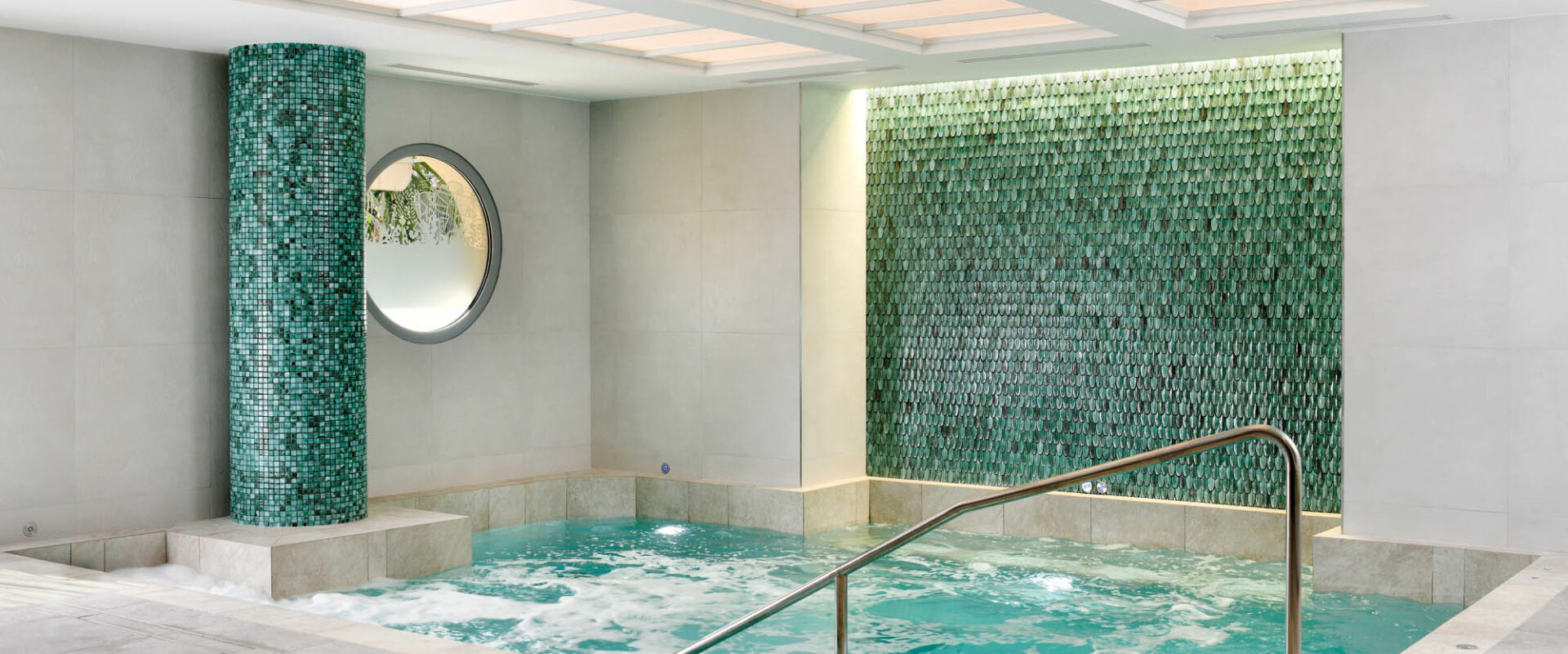 Pullman-la-pleiade-montpellier-centre-piscine-espace-bien-etre